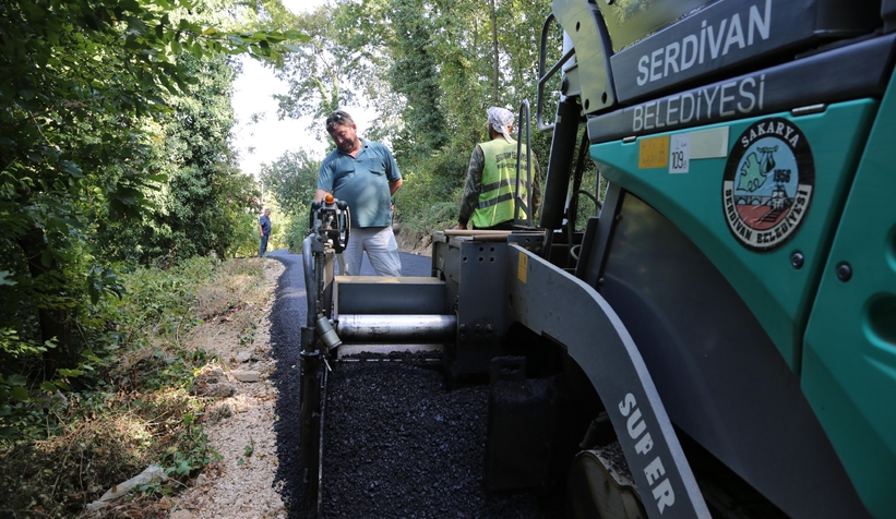 Serdivan'da asfalt sezonu tam gaz 