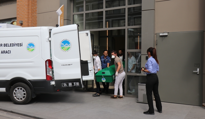 serdivan-da-bir-kadin-cadde54-alisveris-merkezi-icerisinde-bulunan-apart-dairede-olu-bulundubejrb1jaa3