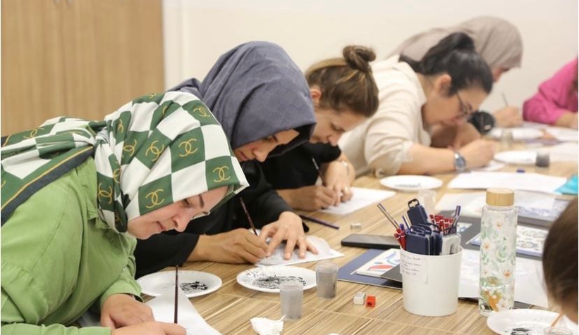 Serdivan'da Çini Sanatı Atölyesi geniş kitlelere ulaşıyor