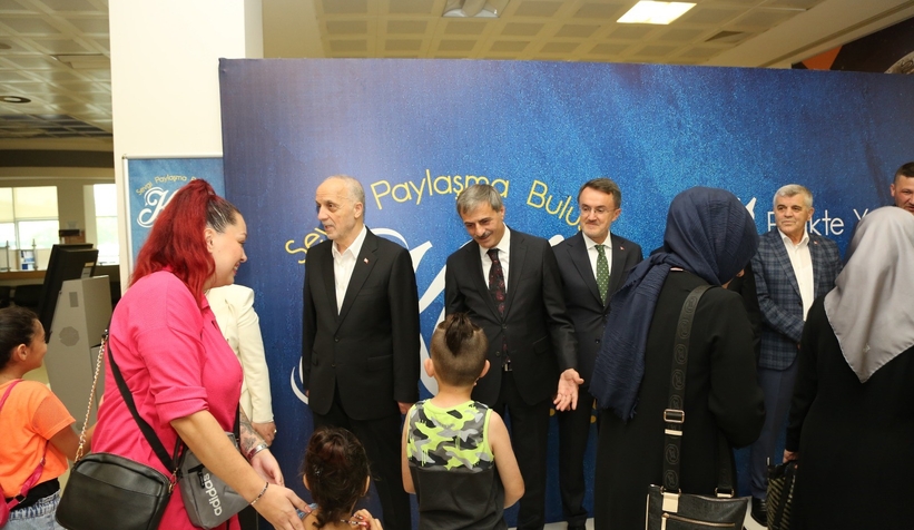 Serdivan'da geleneksel bayramlaşma programı