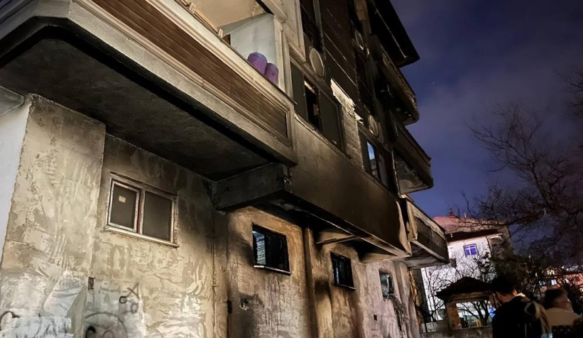 Serdivan'da koltuk tasarım atölyesi yandı