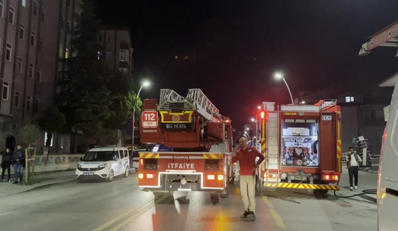 Serdivan'da koltuk tasarım atölyesi yandı