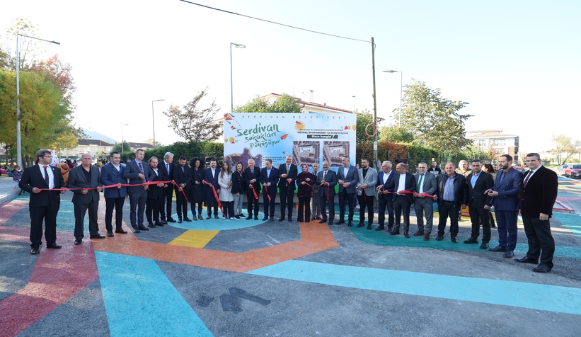 Serdivan'da Oyun Sokağı açıldı