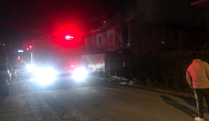 Serdivan'da villada yangın