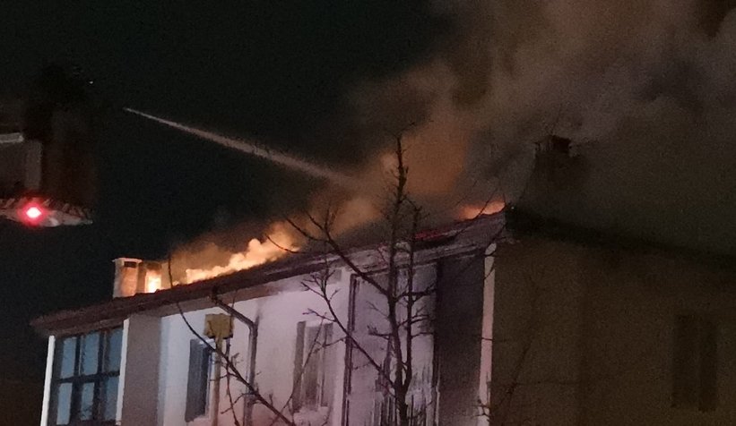 Serdivan'da villada yangın