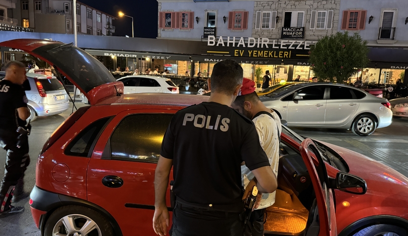 serdivan-da-yuksek-ses-ve-abart-egzoz-denetimirlzzzwxlmt