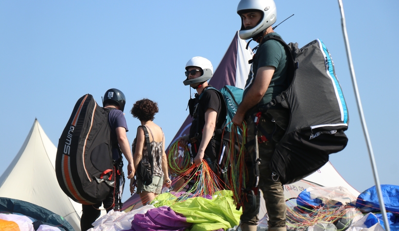 Serdivan yamaç paraşütçülerinin merkezi oldu