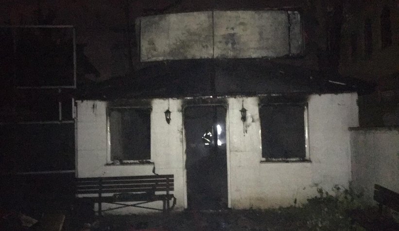 Serdivanda caminin çay ocağı alev alev yandı