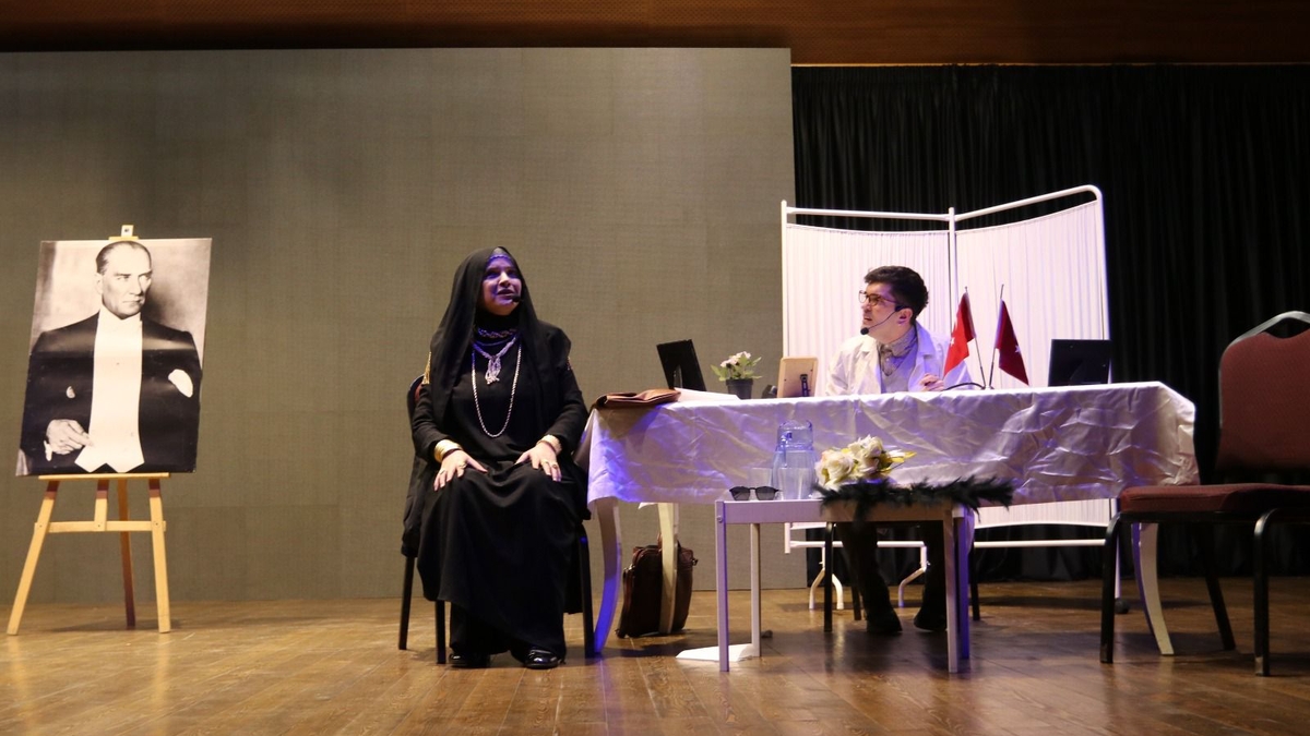 Serdivan’da Dünya Tiyatro Günü coşkusu