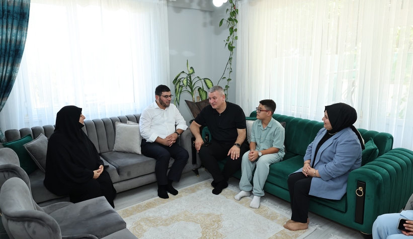 Serdivan’da sosyal belediyecilik her yerde