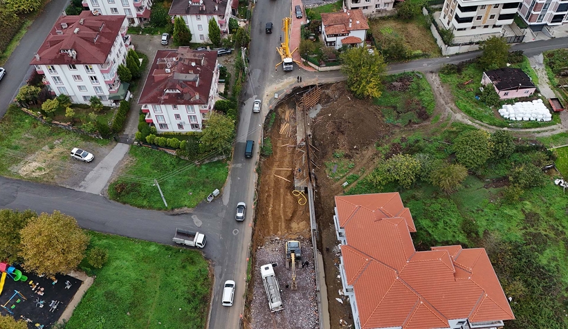 Serdivan’da ulaşım yükünü hafifletecek yolda sona geliniyor