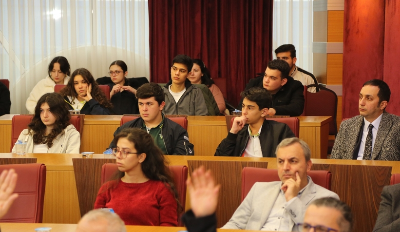 Serdivan’da yılın son meclis toplantısı yapıldı