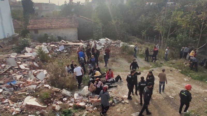 Öğrenci servisi kazasından acı haber: 2 ölü, 20 yaralı