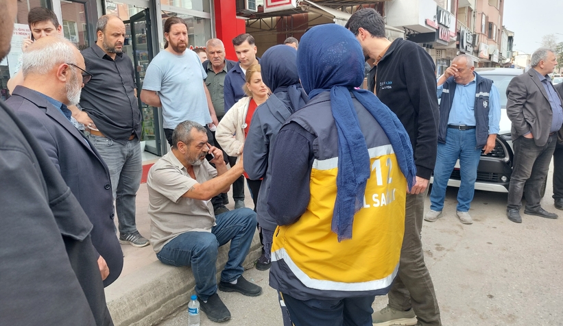 Servis şoförü direksiyon başında fenalaştı