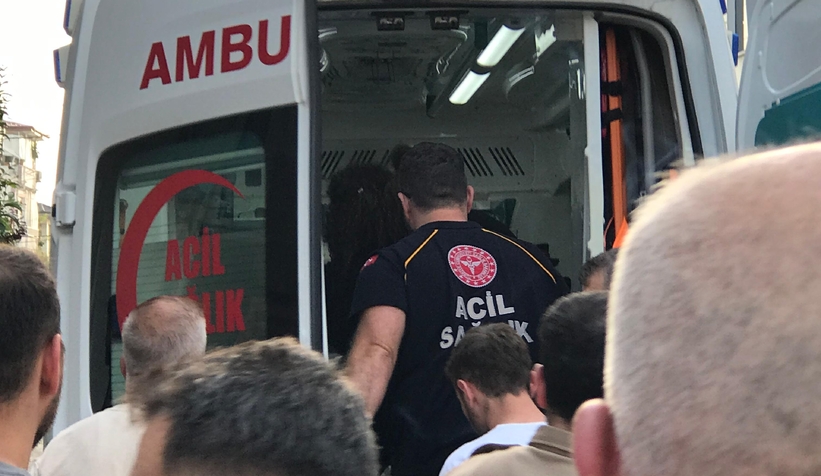 sevgilisinden-ayrildi-kriz-gecirdimzb2tdzpdk
