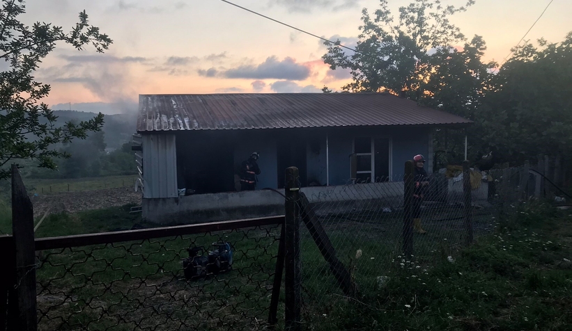 sevgilisiyle-kaldigi-evi-yaktiagxhvuvunc