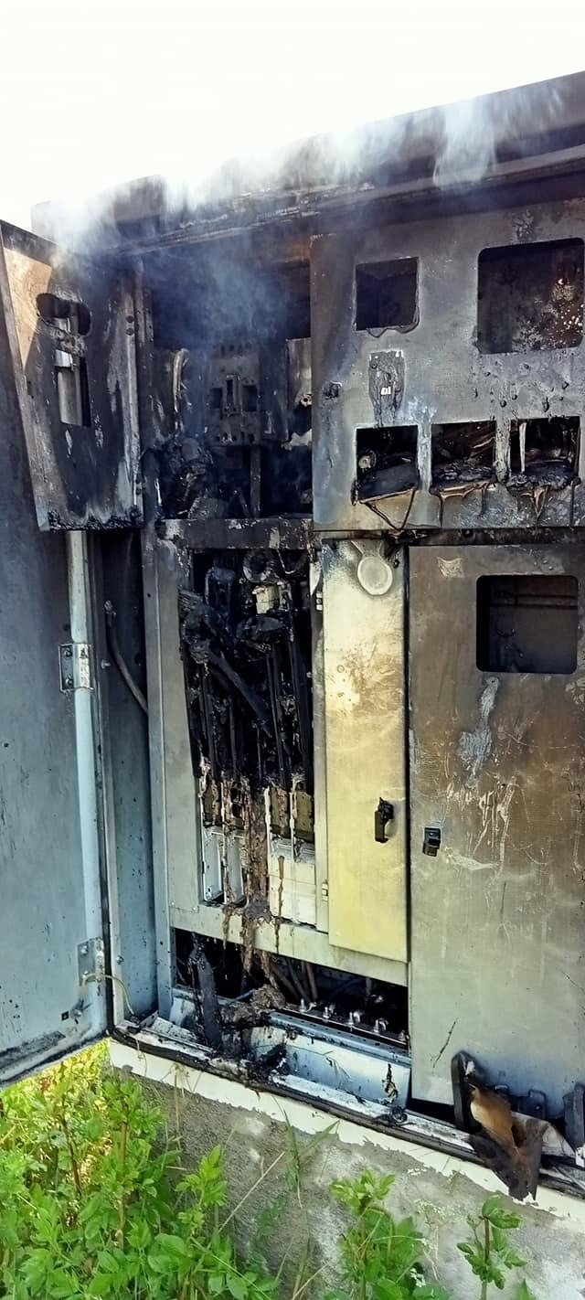 Sıcaklık ve aşırı yüklenme trafoyu yaktı