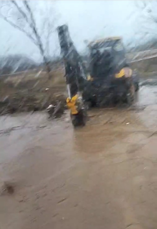 Şiddetli yağış Akyazı'yı vurdu  