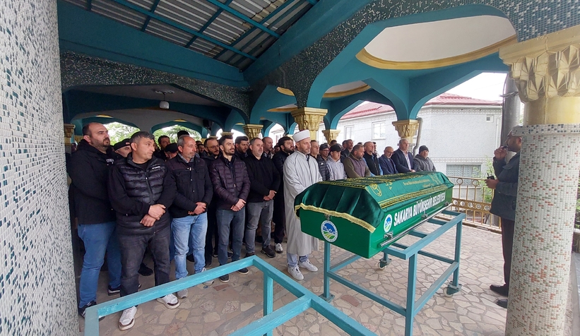 silahla-yaraladigi-damadi-tarafindan-bicaklanan-kayinpeder-topraga-verildimm5rbkjvmm