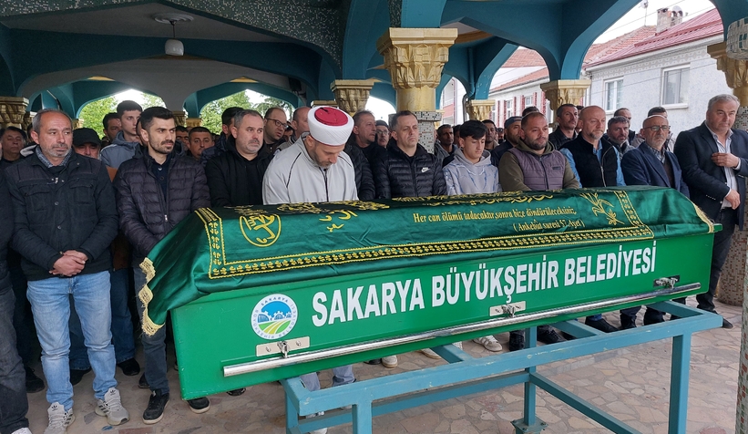 silahla-yaraladigi-damadi-tarafindan-bicaklanan-kayinpeder-topraga-verildimm5rbkjvmm