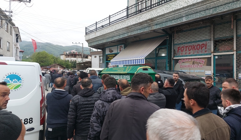silahla-yaraladigi-damadi-tarafindan-bicaklanan-kayinpeder-topraga-verildimm5rbkjvmm