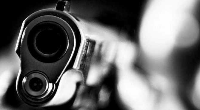 Silahlı saldırıda karnından vuruldu