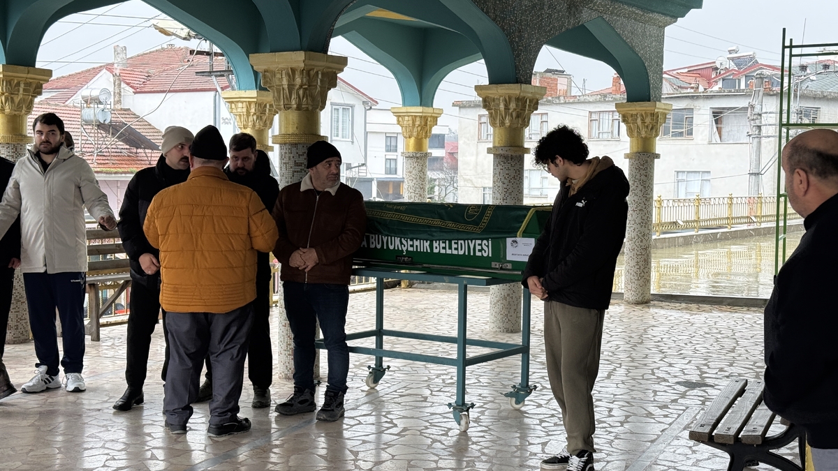 Silahlı saldırıda ölen MHP ilçe başkanı toprağa verildi