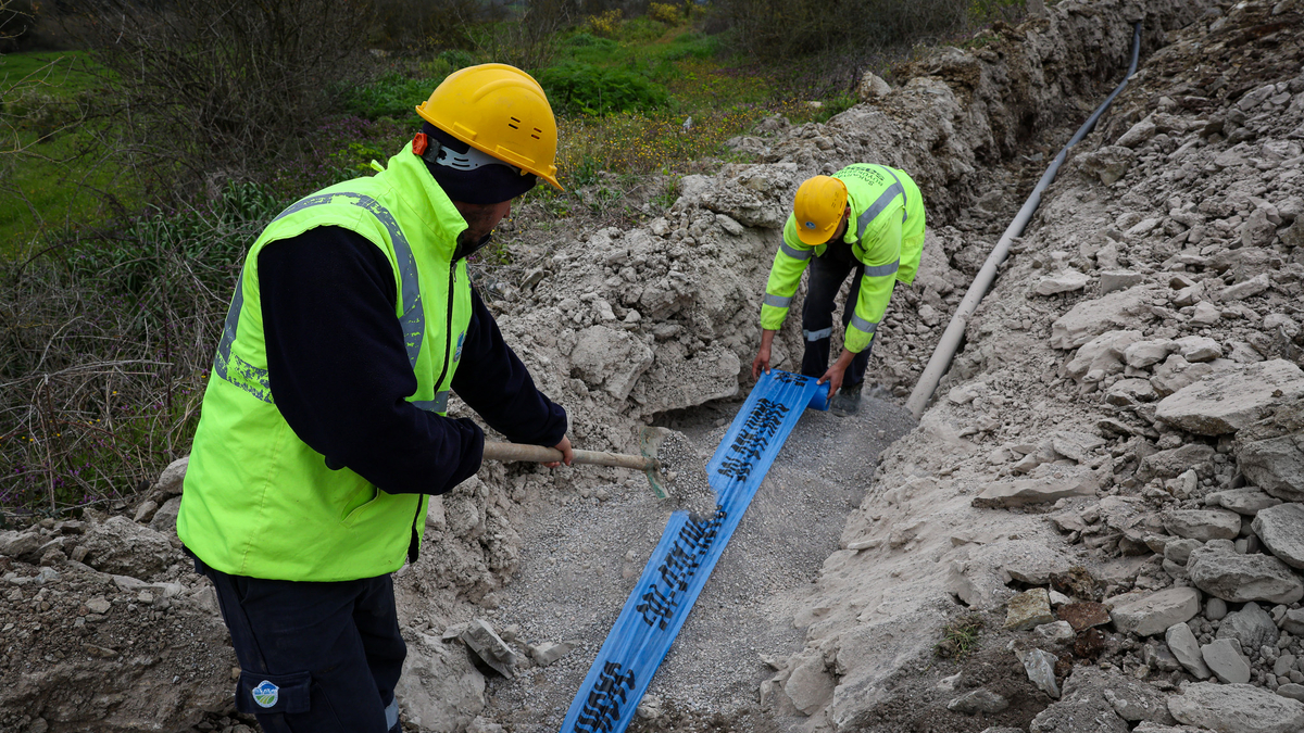 Sıraköy’de 8 kilometrelik hat yenilendi