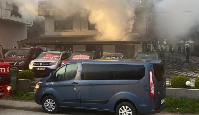 Şirket binası yandı