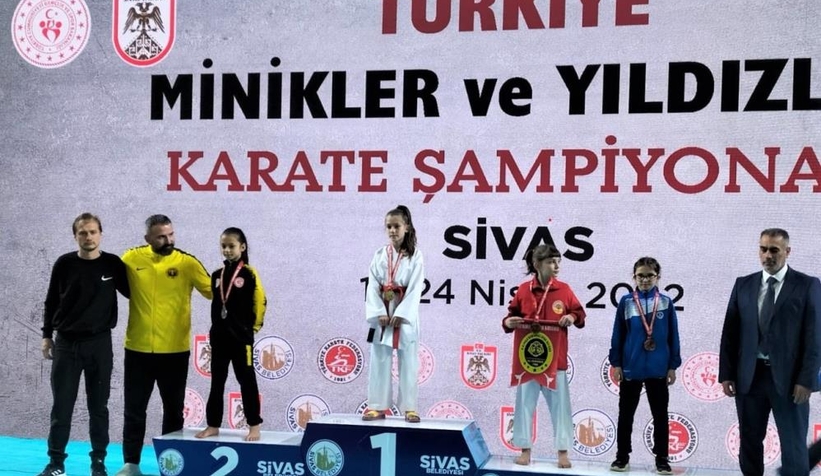 Şampiyonlar Adapazarı’ndan