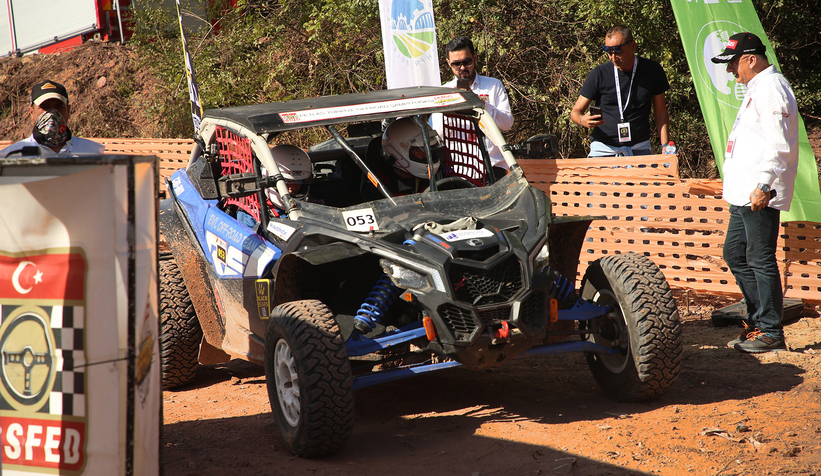 Şampiyonlar Sakarya’da tozu dumana kattı