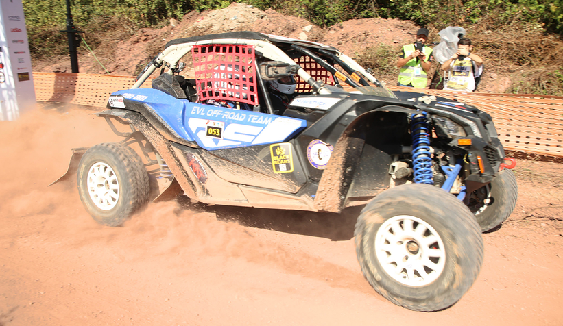 Şampiyonlar Sakarya’da tozu dumana kattı