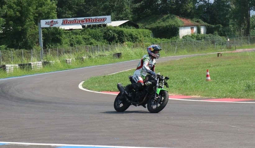  Sofuoğlu, şampiyonları yarışlara hazırlıyor