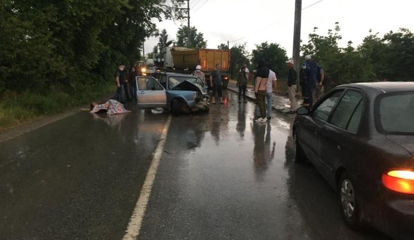 Söğütlü yolunda can pazarı