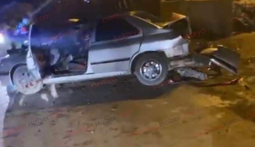 Söğütlü yolunda kaza: 1 ağır, 3 yaralı