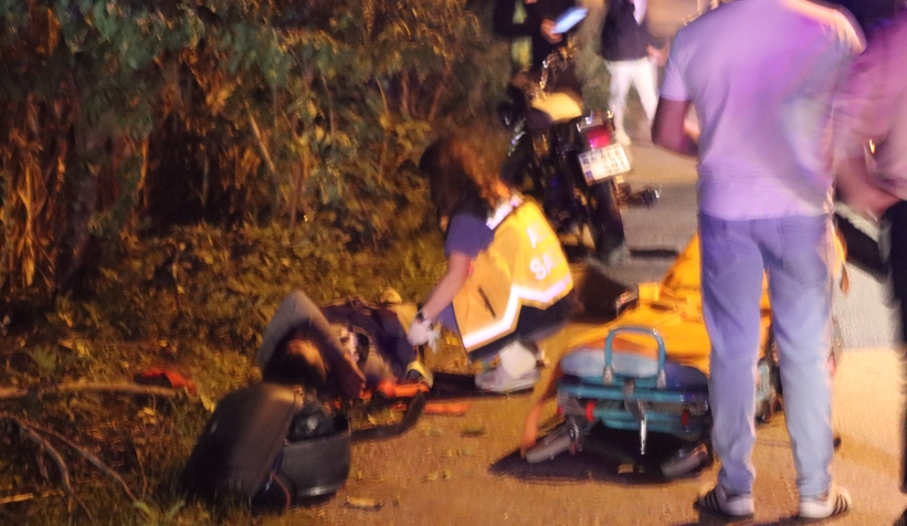 Sokakta feci kaza: 2 yaralı