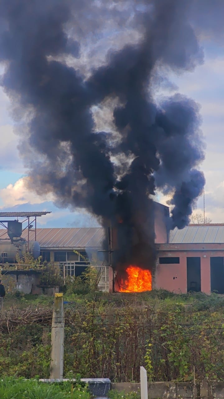 sokumu-yapilan-sut-fabrikasinda-yanginchixy1bpd3