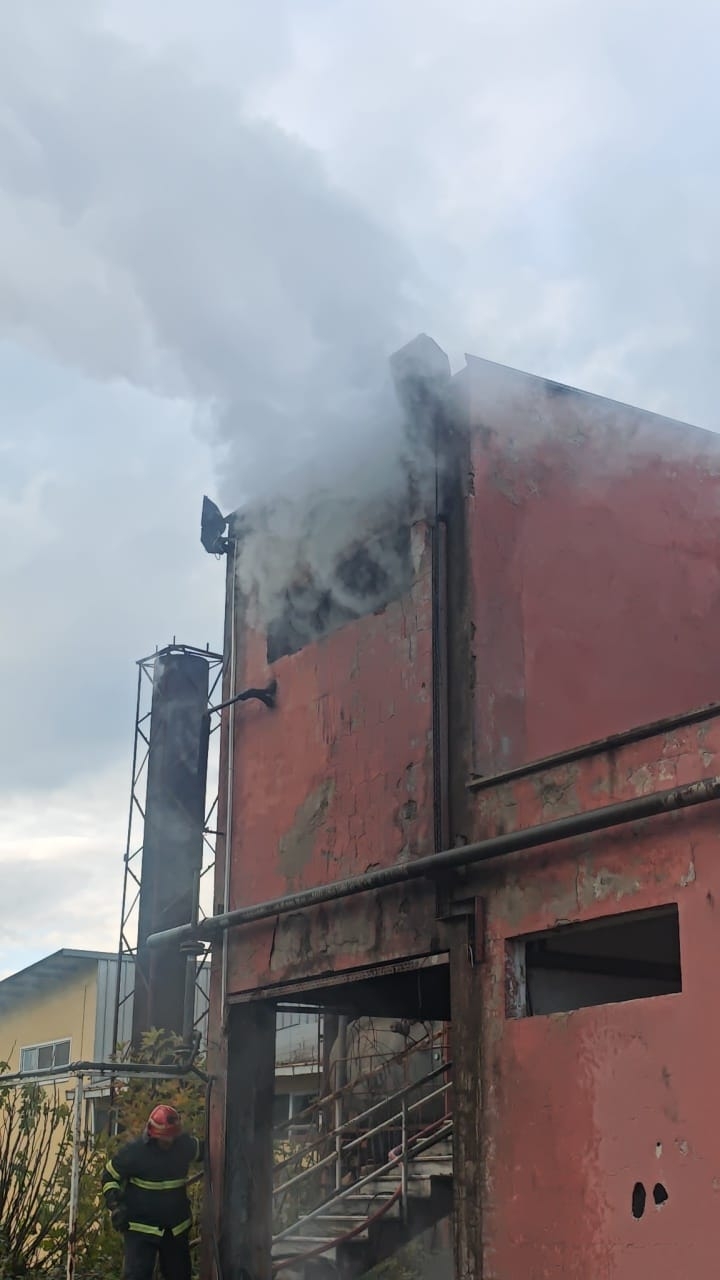 sokumu-yapilan-sut-fabrikasinda-yanginchixy1bpd3