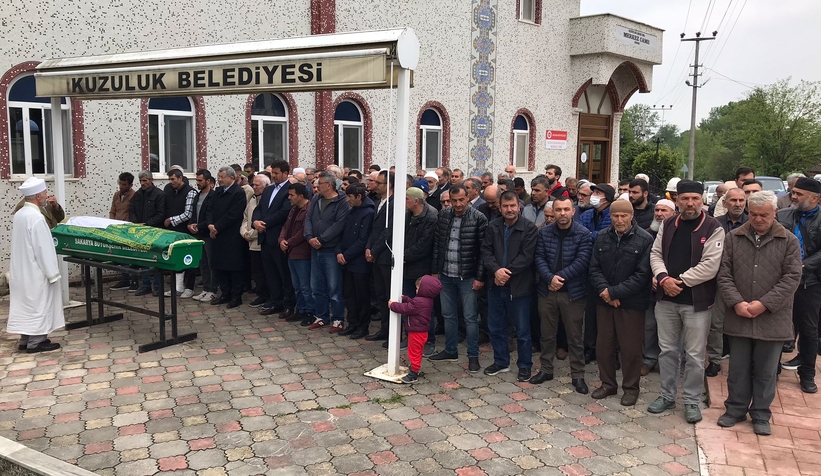 Soma'da madende öldü, Akyazı'da toprağa verildi