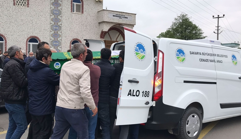 Soma'da madende öldü, Akyazı'da toprağa verildi