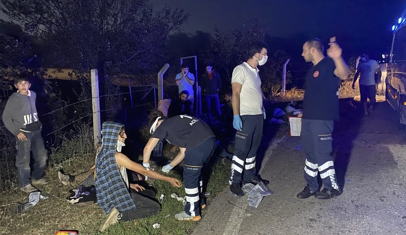 son-dakika-hendek-te-kaza-cok-sayida-yarali-varvg5ns1hvse