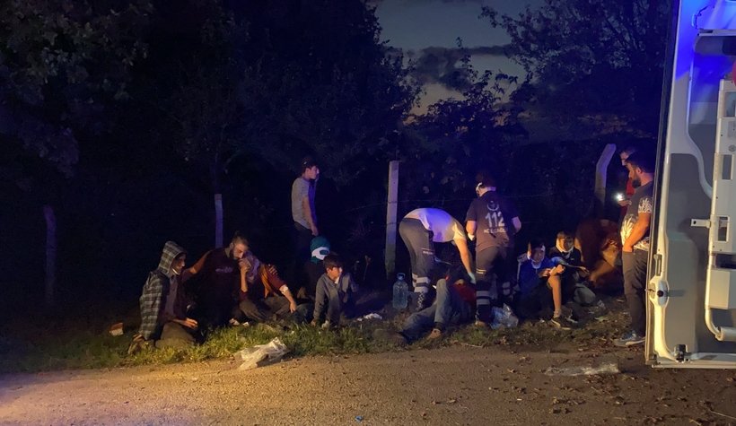 son-dakika-hendek-te-kaza-cok-sayida-yarali-varvg5ns1hvse