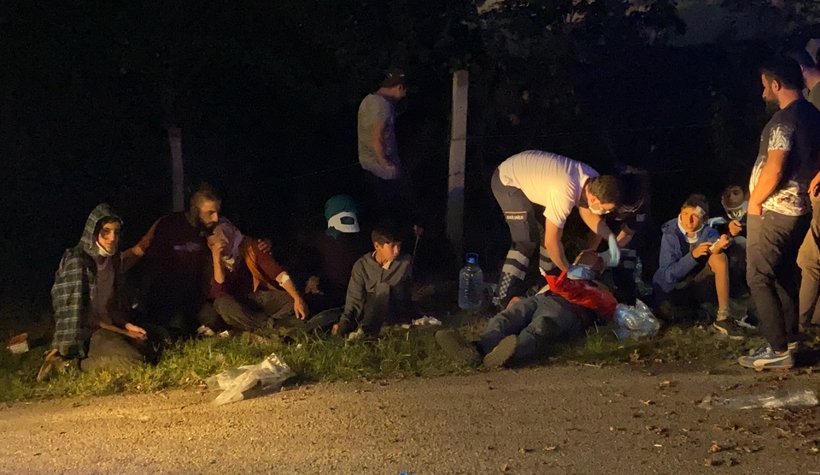 son-dakika-hendek-te-kaza-cok-sayida-yarali-varvg5ns1hvse