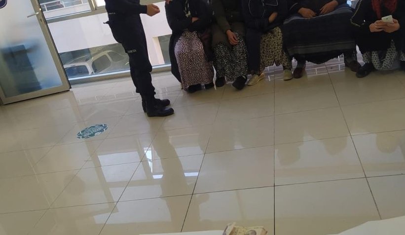 Son model araçla gidip 1 saate 2 bin 305 lira topladılar