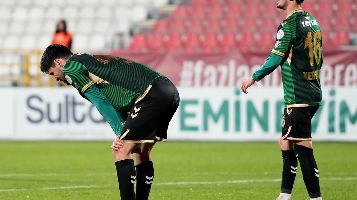 Son şans kaçtı! Sakaryaspor mucizelere kaldı