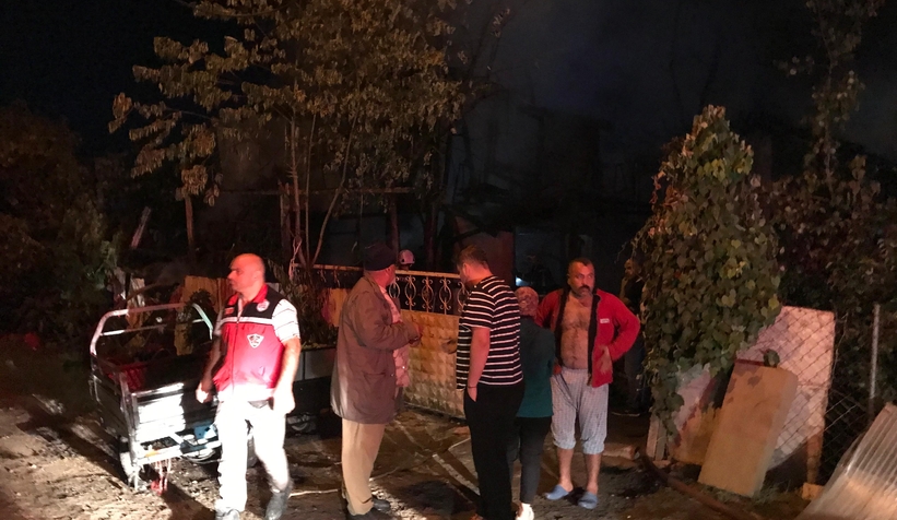 sondurulmeyen-mangal-atesi-evi-kul-ettisgdrnxd1aw