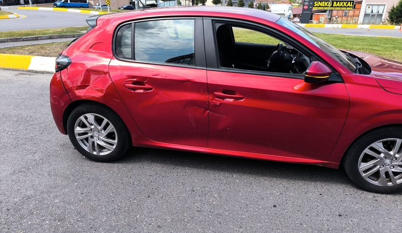 Sosyal medya fenomeni motokurye kazada yaralandı