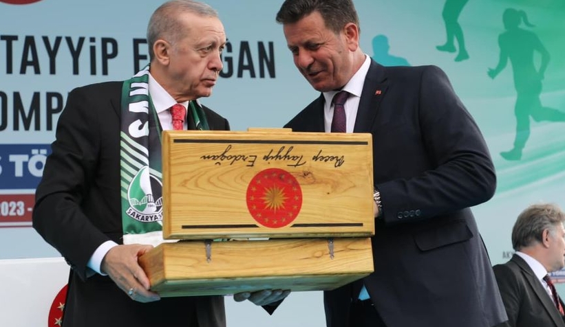 soykan-in-cumhurbaskanina-hediyesi-merak-konusu-oldurlewytbodd