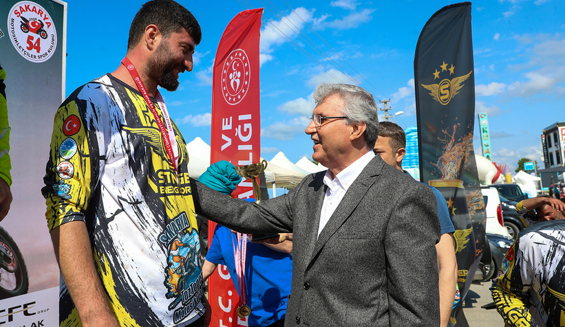 Sporun her alanına özel önem veriyoruz