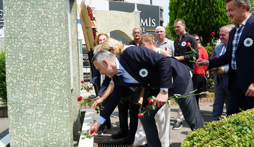 srebrenitsa-soykiriminin-kurbanlari-sakarya-da-anildibmztm1v1eh